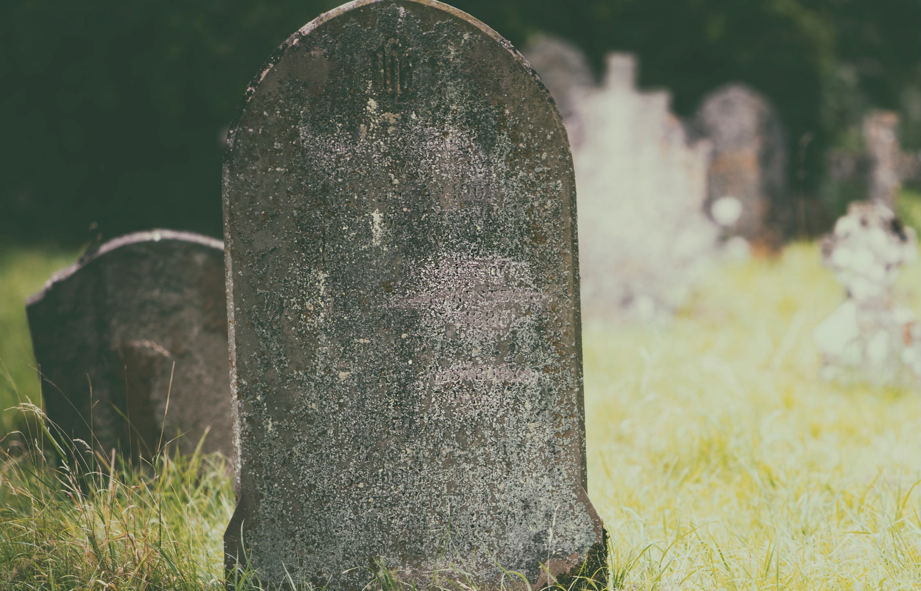 How To Choose A Headstone Photo? | Forever Studios